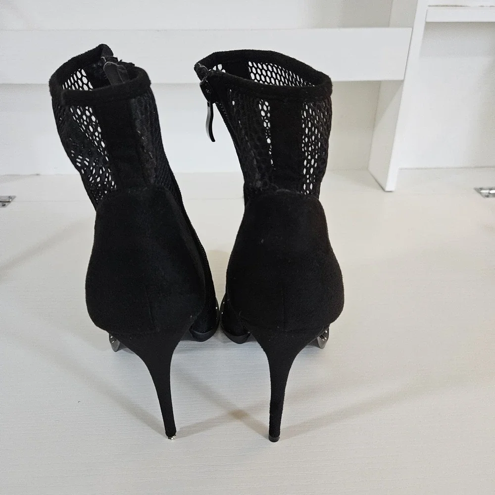 So Me Andrea2 Black Fishnet Mesh Suede Studded Pointed Toe Stiletto Booties 8.5